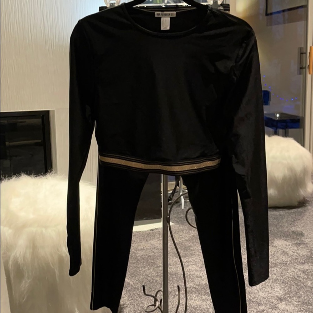 Black leggings with Gold side trim